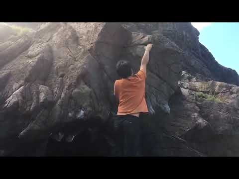 Climbing in Japan / swing 7a 1級 / 積丹ボルダー Hokkaido, Japan