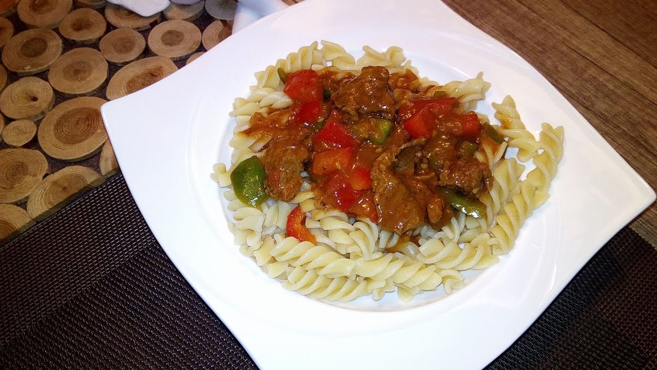 Ungarisches Paprikagulasch Thermomix ® TM5 - YouTube