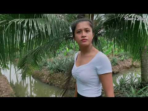New | Nuen Go To Find Food And Eating Delicious Pineapple In Garden || Nuen's Day