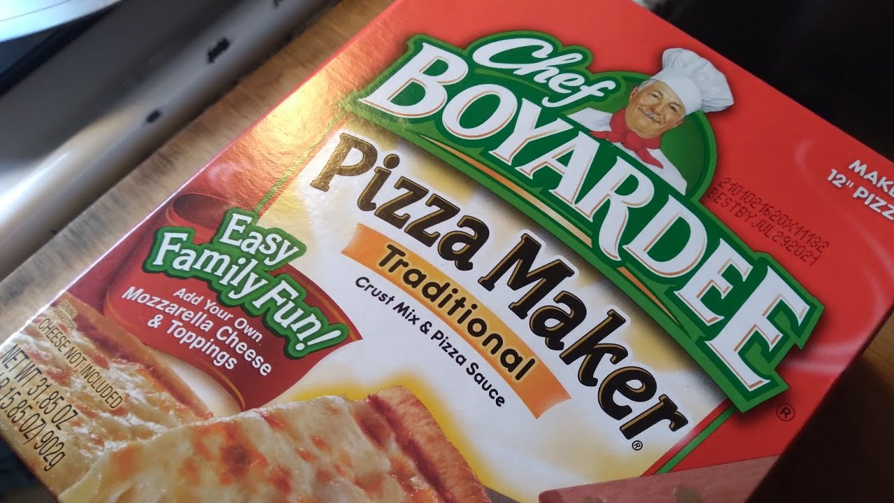 Watch me make a Chef Boyardee Pizza YouTube