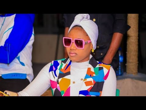 Sabuwar Waka So Bai Yimin Uzuri Ba Original Video 2021 Ft Momee Gombe X Zainab Sambisa