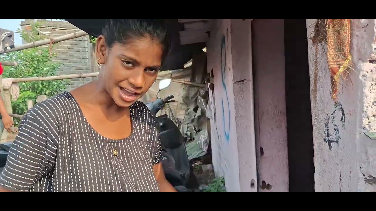 Abhi tak jhadu nahin diye hai  ☺️