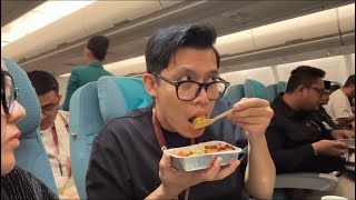 Makan Di Pesawat Dan Akhirnya Bisa Pergi Ke Mekkah 