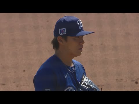 Yoshinobu Yamamoto Strikes Out 7 in His Spring Training
