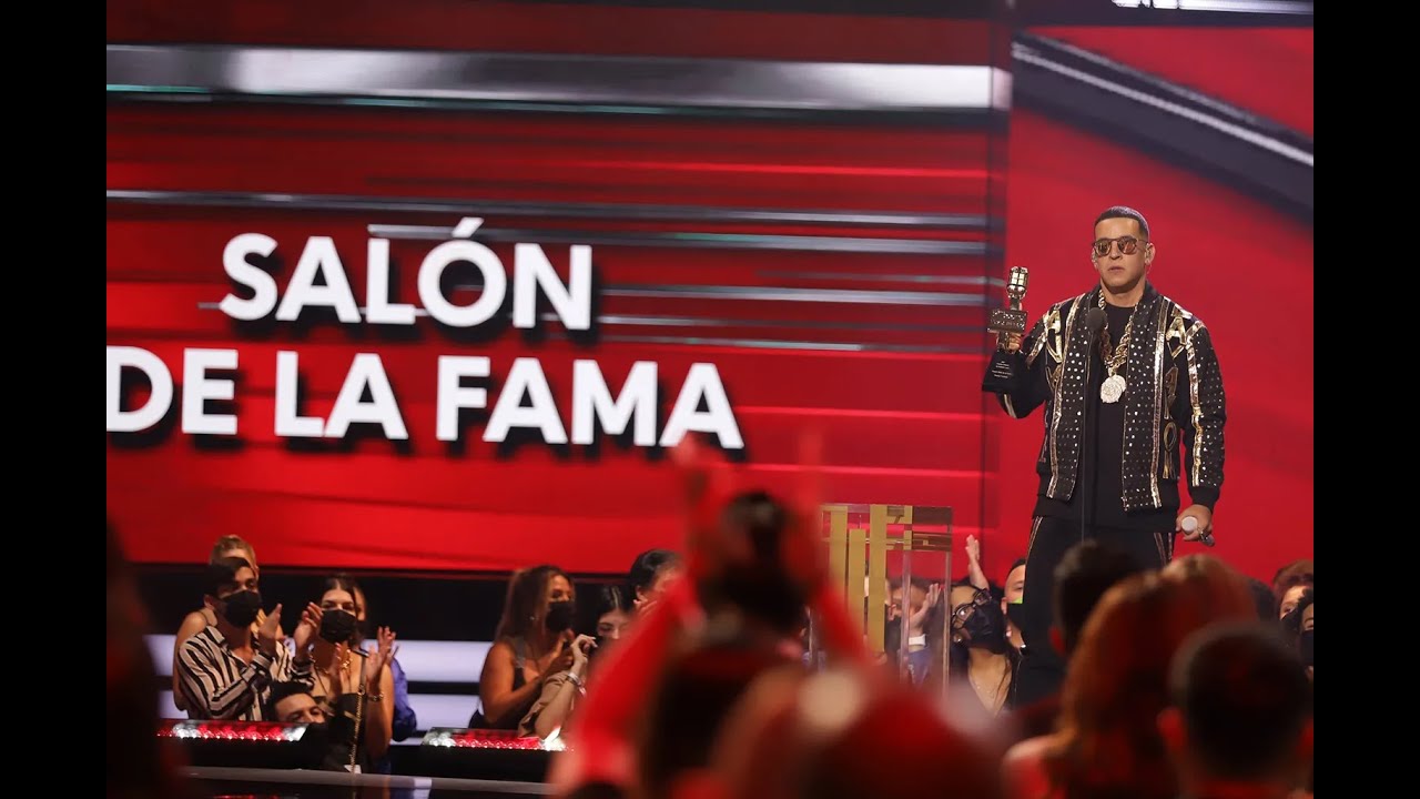 Daddy Yankee recibe el premio 'Billboard Salón de la Fama'