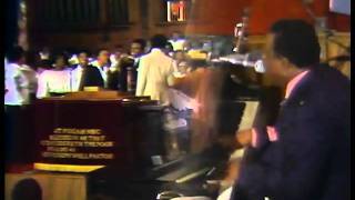 Video thumbnail of "Rev. James Cleveland - Only A Look"