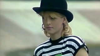 Iveta Bartošová | Scházíš mi čím dál víc | 1990 | TV 3