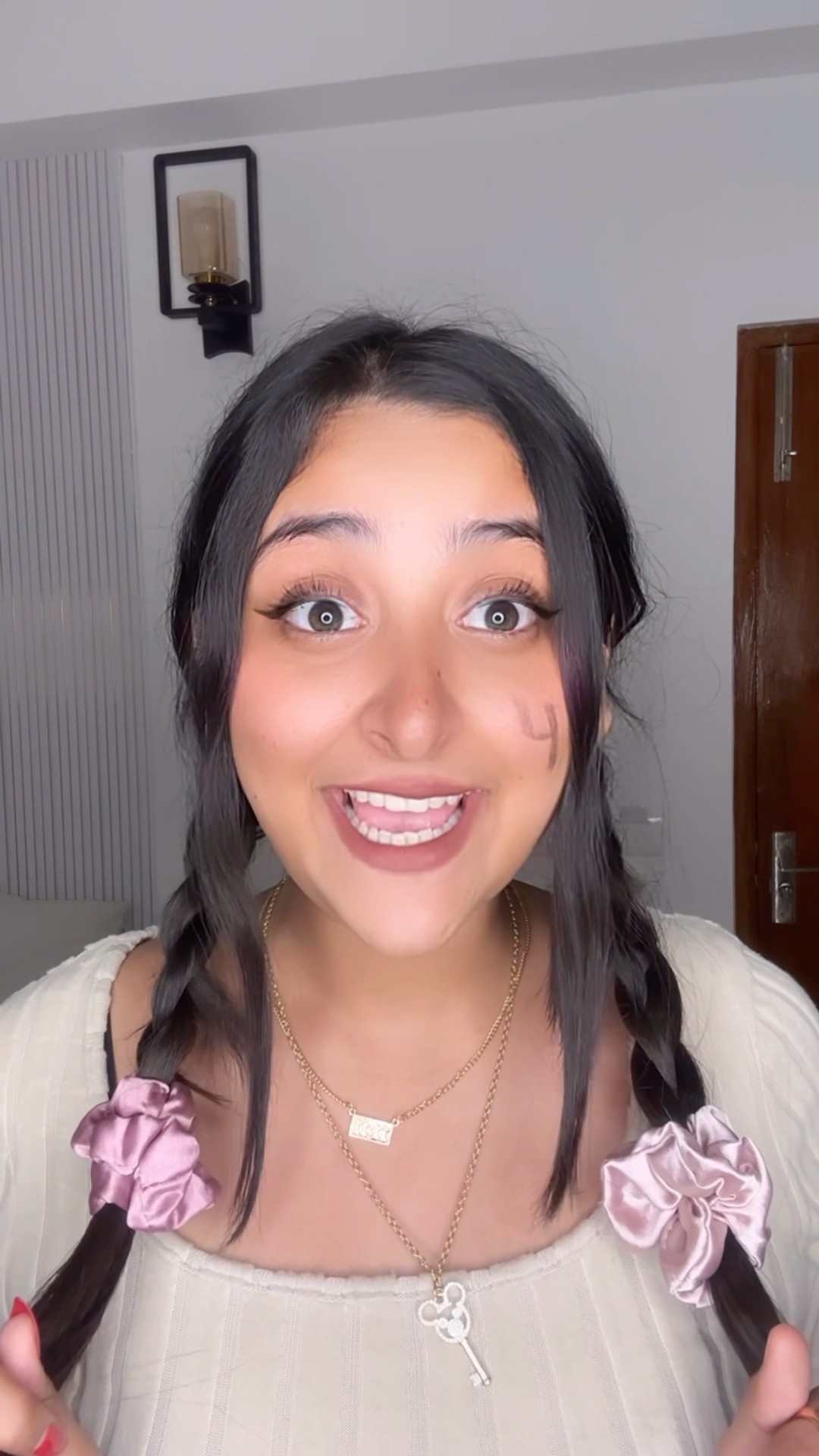 You have to guess the number #funnyshorts #ytshorts #shorts