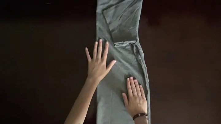 How to Fold a T-Shirt in 2 Seconds