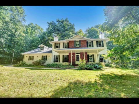 1758 Tibbet Ct, Little Suamico, WI home video tour