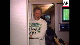 USA: PRESIDENT CLINTON'S PLANE HITS BANK OF THUNDERSTORMS