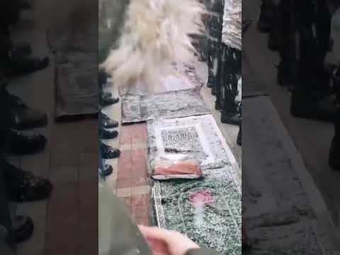 أ لا أدلكم على ما يمحو الل ه به الخطايا ويرفع به الدرجات