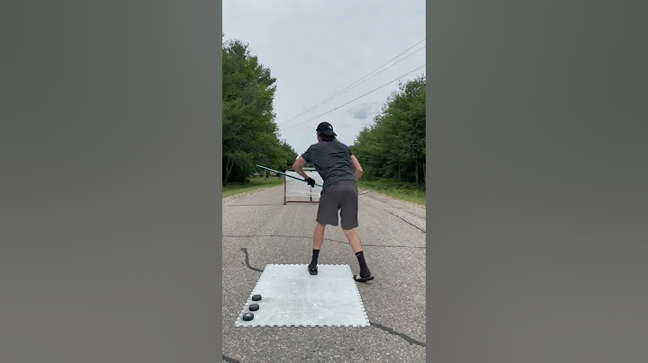 This hockey trickshot just went viral!