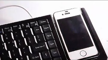 OMNIO WOWKeys Review [FULL sized QWERTY keyboard for iPhone and PC, together]