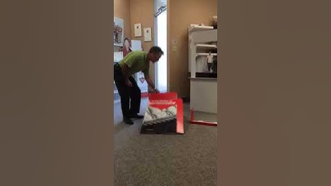 Pop up 2 sided tower display