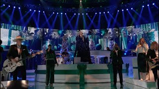 Kelly Clarkson - Santa, Can't You Hear Me (Live from The Voice Finale)