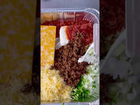 EASY TACO QUESO DIP tacos dip appetizer easy yummy