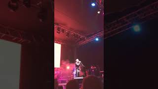 Feridun Düzağaç Beni Bırakma (Gel Bak Bir Elimde Gökyüzü Var)