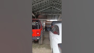 garasi sekaligus ruang tamu kades hoho