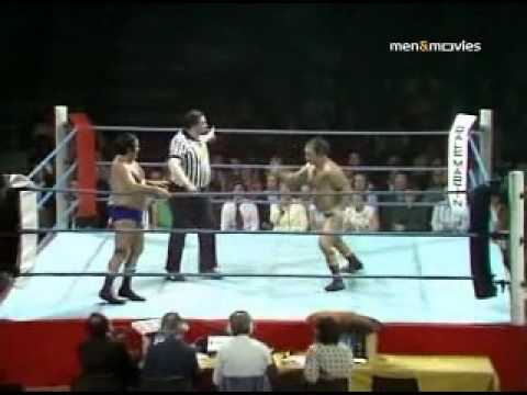 World Of Sport - Mick McManus vs Tornado Torontos pt.1 - YouTube