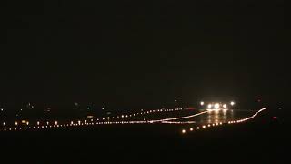 Ilyushin Il-96-400VPU landing at Vnukovo Airport / Посадка Ил-96-400ВПУ в аэропорту Внуково