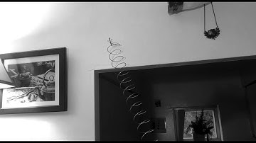 Lo-fi DIY Spring Reverb made with slinky + Sound Test