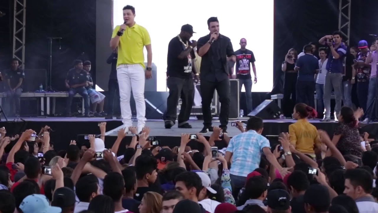 jackson e matheus part. mr catra - vai que cola jackson e matheus part. mr catra - vai que cola