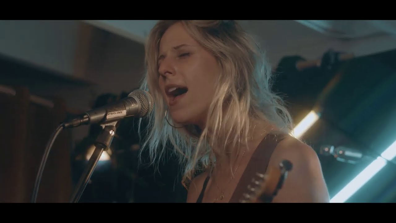 Bully - Where To Start (Live from Drkmttr)