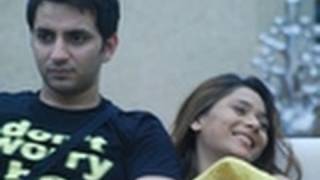 The popular actress sara khan who is currently under house arrest in
bigg boss 4 will marry her boyfriend ali merchant on national tv.
hos...