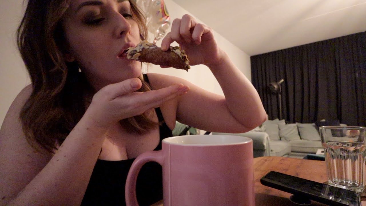 Mini Italiaanse mukbang | Vloggloss 2186