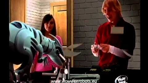 Smyths Toys - Roboraptor