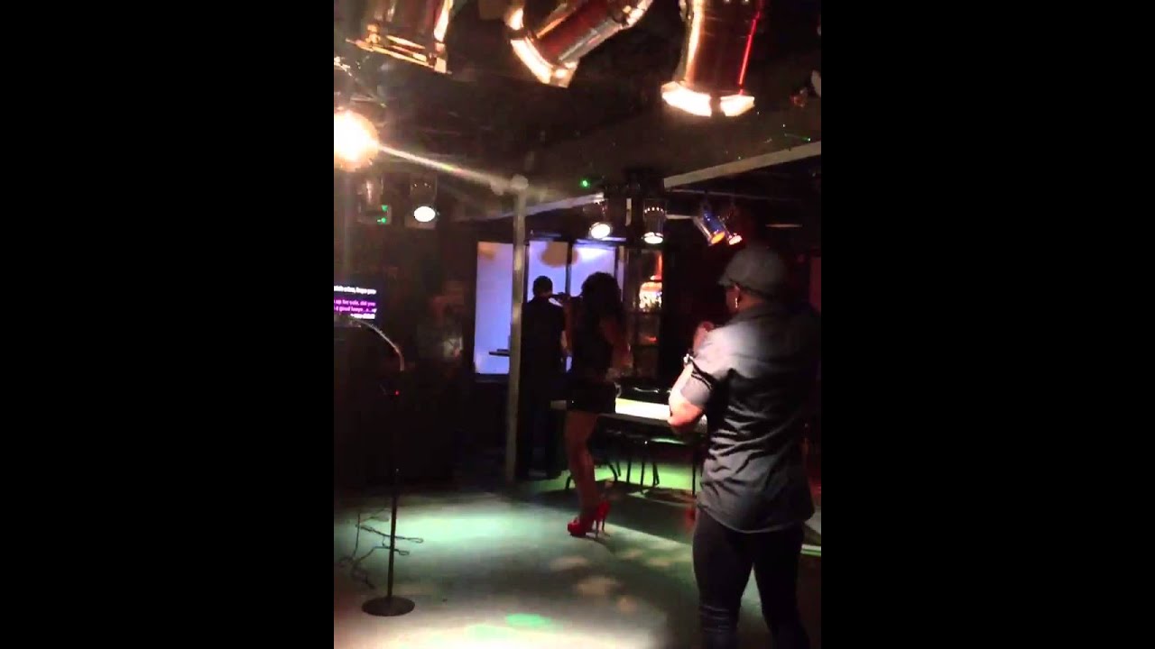 Venus sexton singing it out. Charlie's Denver