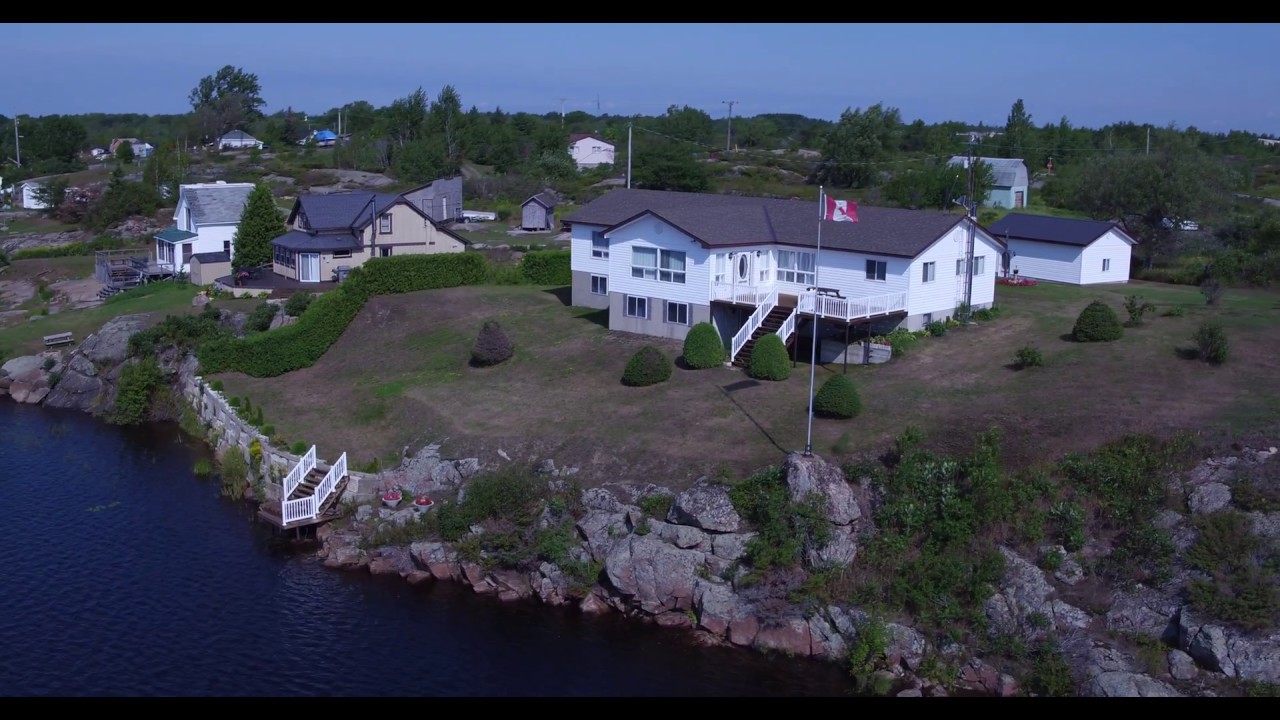 House for sale by Sara West Magnetawan River - Video by iSparks Solutions