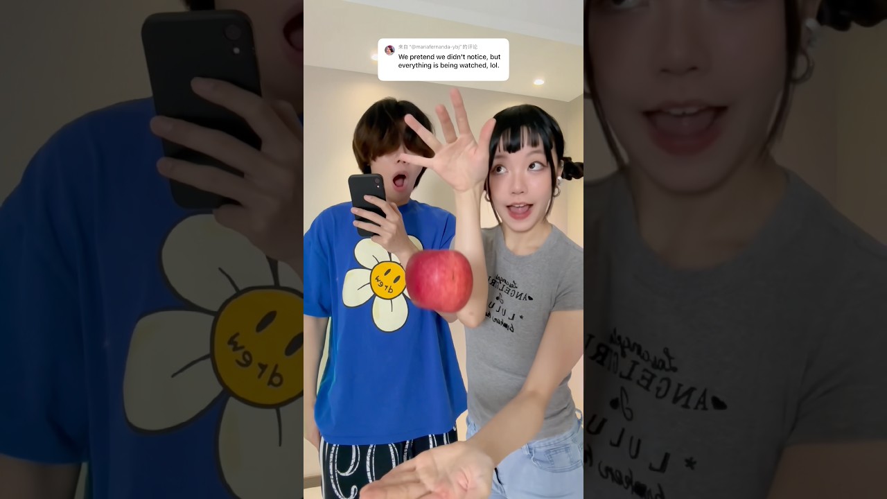 Floating Apple Tutorial🍎#magic #funny #zoey #dance #couple