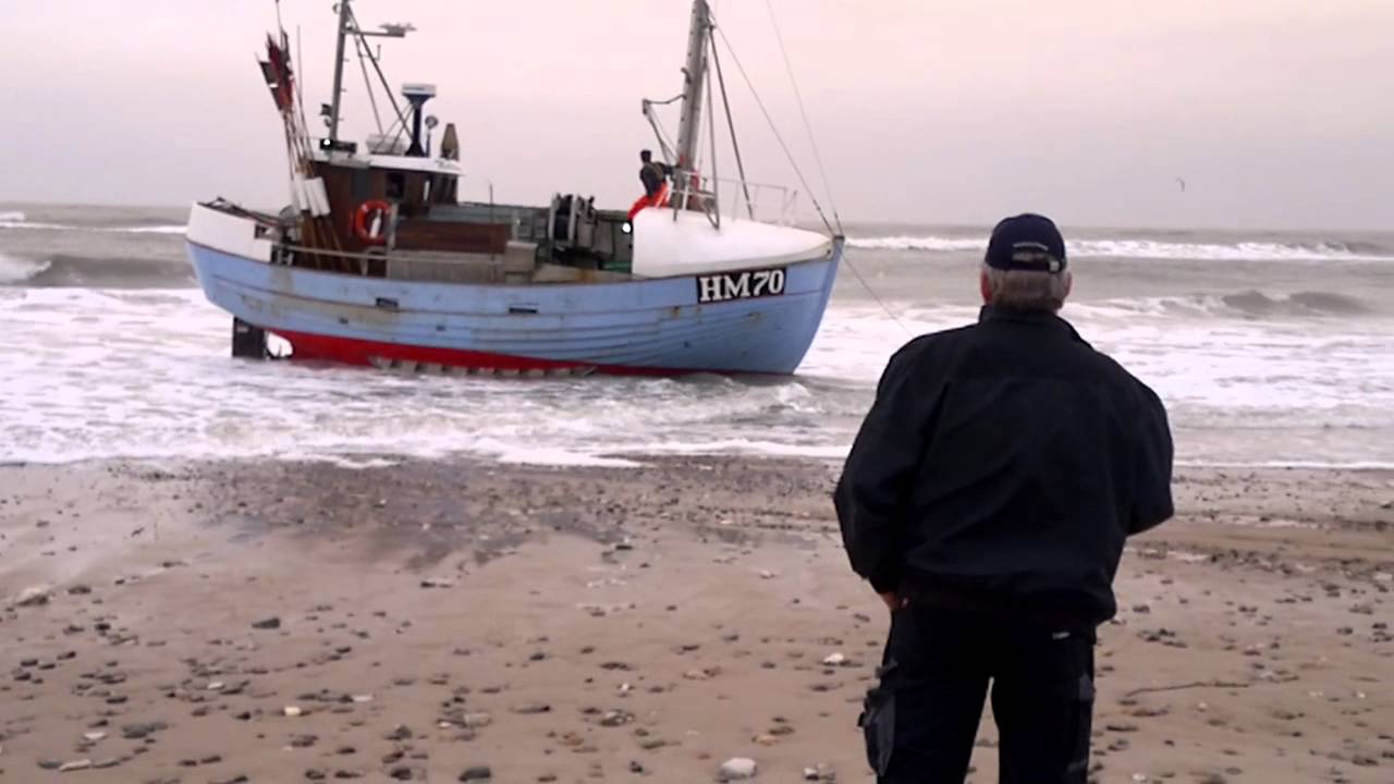 Thorupstrand - HM70 coming ashore