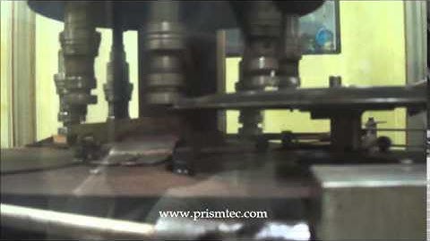 Automatic Eight Head Pick & Place Capping Machine with Enclosure and PLC