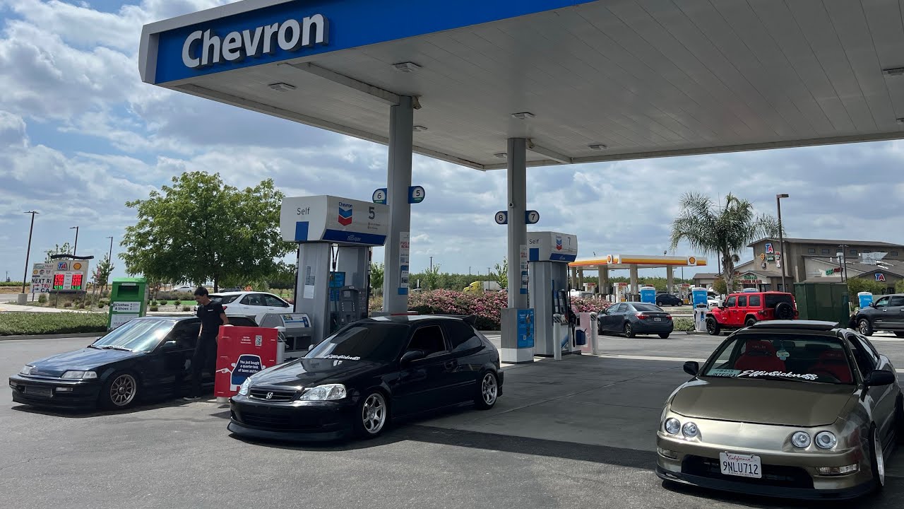 WE BACK OUTSIDE!! took the ek to a all 90s Honda Meet with the boys 