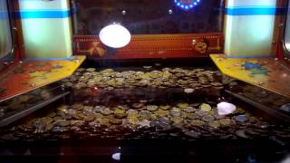 Jackpot on China coin dozer machine in Hong Kong Jumpin gym screenshot 5