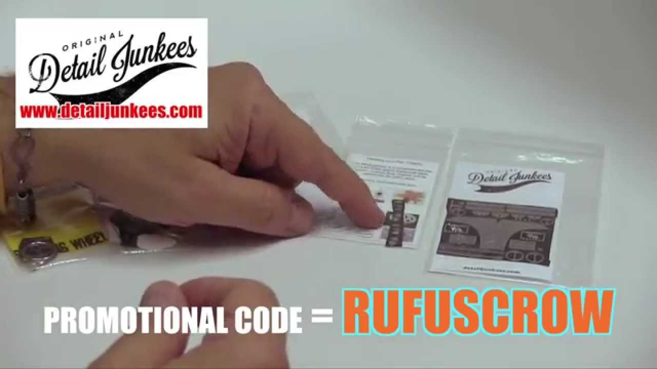 Detail Junkees - YouTube