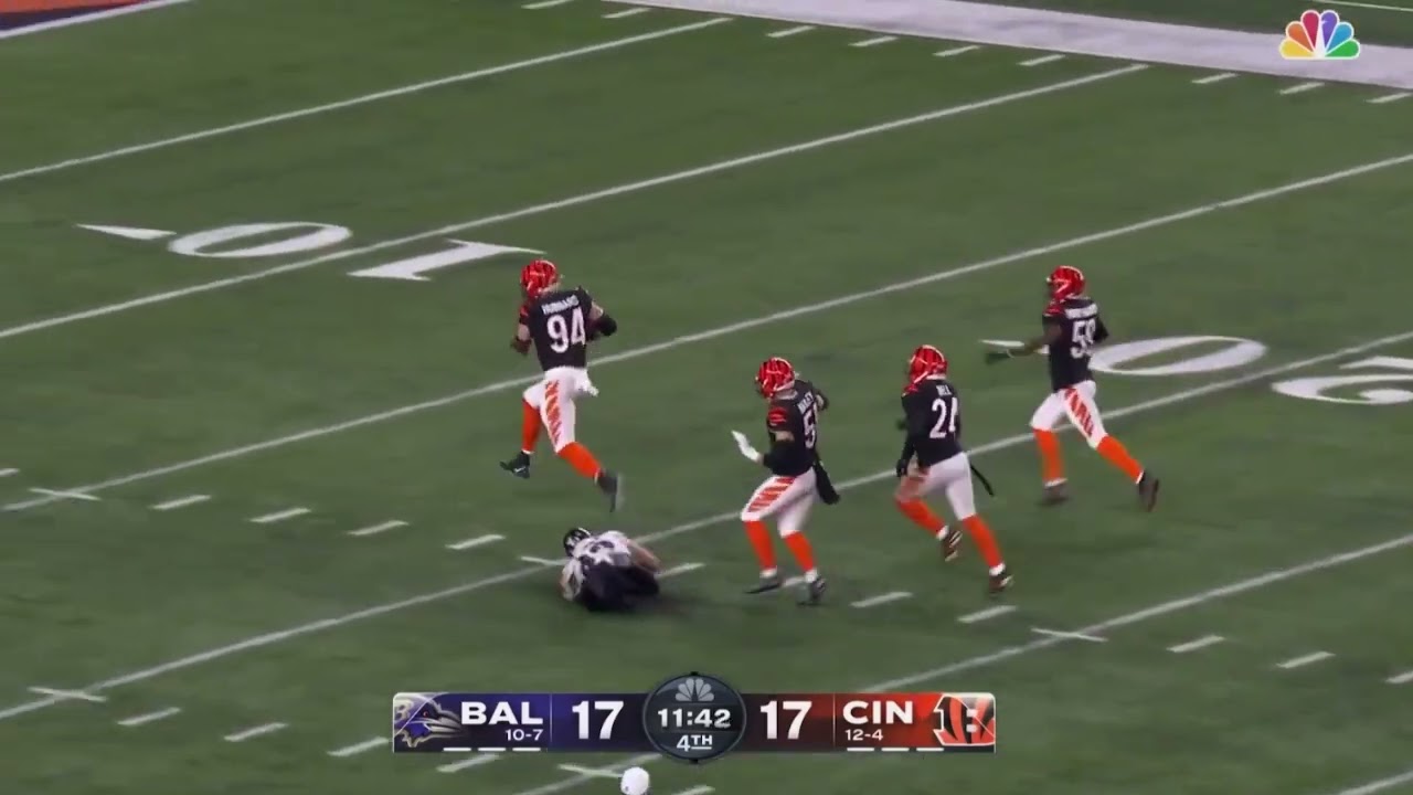 Hubbard's 98-yard fumble return lifts Bengals over Ravens