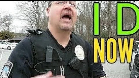 Cops want id and get denied first amendment audit fail