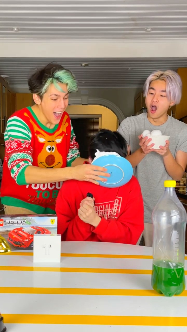 Bottle Flip CHALLENGE  EXTREME  #shorts