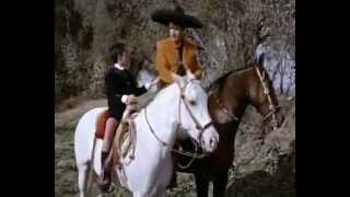 Antonio Aguilar - Corrido del Caballo Blanco chords