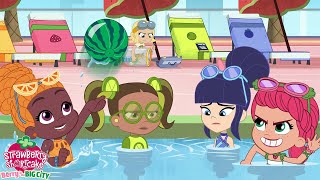 Strawberry Shortcake  🍓 Relaxing at the Pool! 🍓 Berry in the Big City
