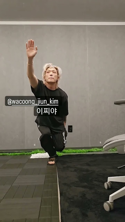 Bobby do the challange from his brother🤣 #ikon #bobbyikon