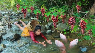 Survival With Dog - women find red fish meet grapes - boil red fish for 2 dog eating HD