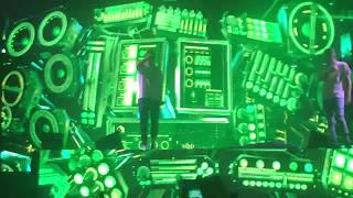 Dimitri Vegas & Like Mike vs Ummet Ozcan - The Hum (Live at VivaFest Bogota 2018)