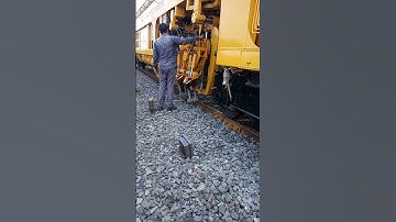 Railway unimate packing machine