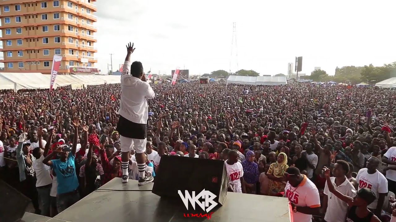 RAYVANNY - Live performance at Mbagala Zakiemu (part 2) - YouTube