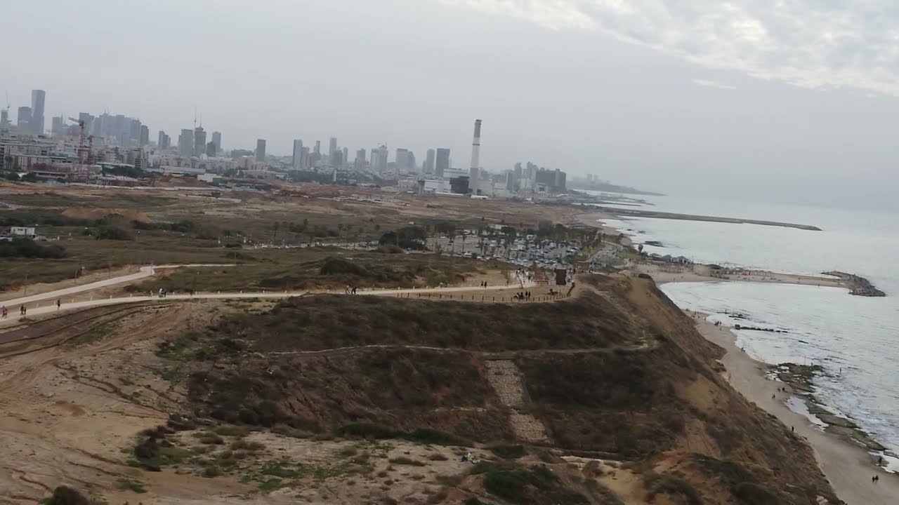 טיילת החדשה חוף הצוק תל ברוך